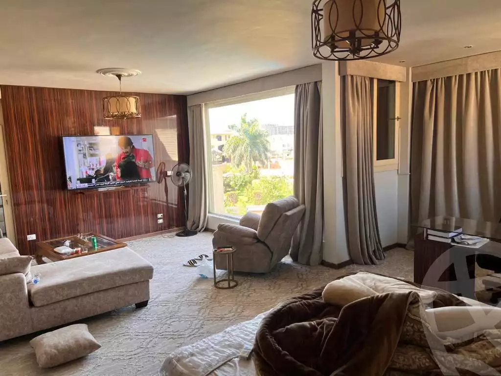 https://aqarmap.com.eg/ar/listing/4110436-for-sale-cairo-el-sheikh-zayed-city-compounds-in-sheikh-zayed-royal-city