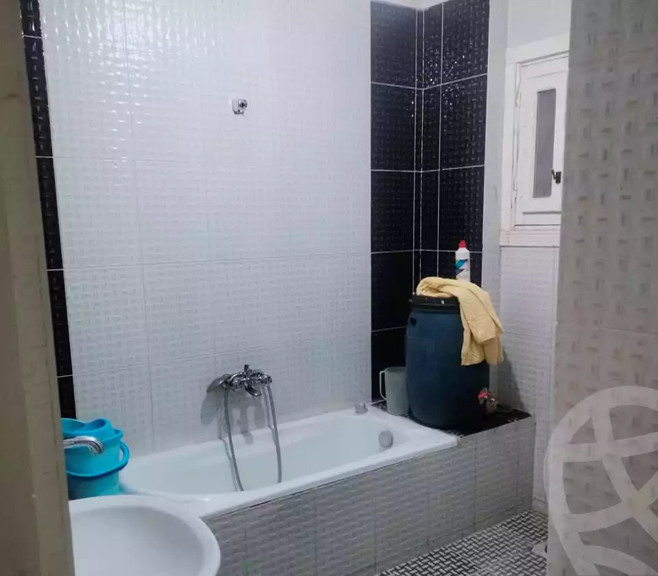 https://aqarmap.com.eg/en/listing/4111301-for-sale-alexandria-el-hanouvel-al-asdakaa-st