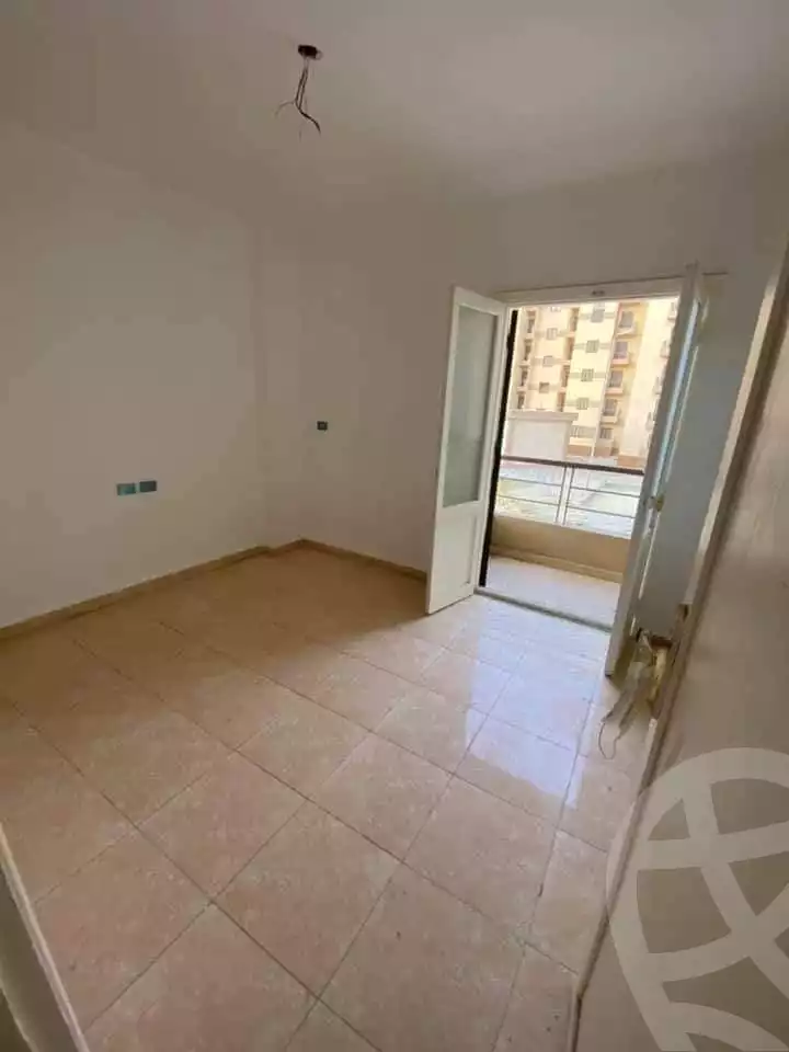 https://aqarmap.com.eg/ar/listing/4114737-for-rent-cairo-6th-of-october-ganob-el-ahyaaa-mrt-lmhndsyn