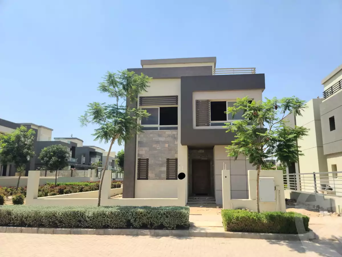 https://aqarmap.com.eg/en/listing/4115610-for-sale-cairo-new-cairo-compounds-mountain-view-hyde-park