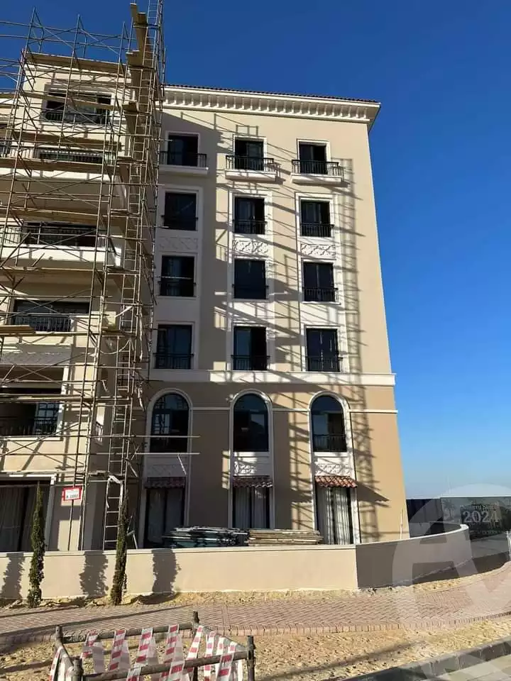 https://aqarmap.com.eg/en/listing/4117792-for-sale-cairo-el-sheikh-zayed-city-compounds-kmbwnd-fyldj-wyst-dr-llttwyr