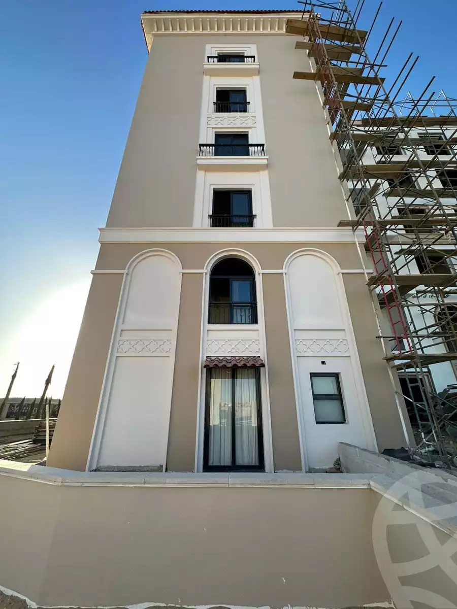 https://aqarmap.com.eg/en/listing/4117792-for-sale-cairo-el-sheikh-zayed-city-compounds-kmbwnd-fyldj-wyst-dr-llttwyr