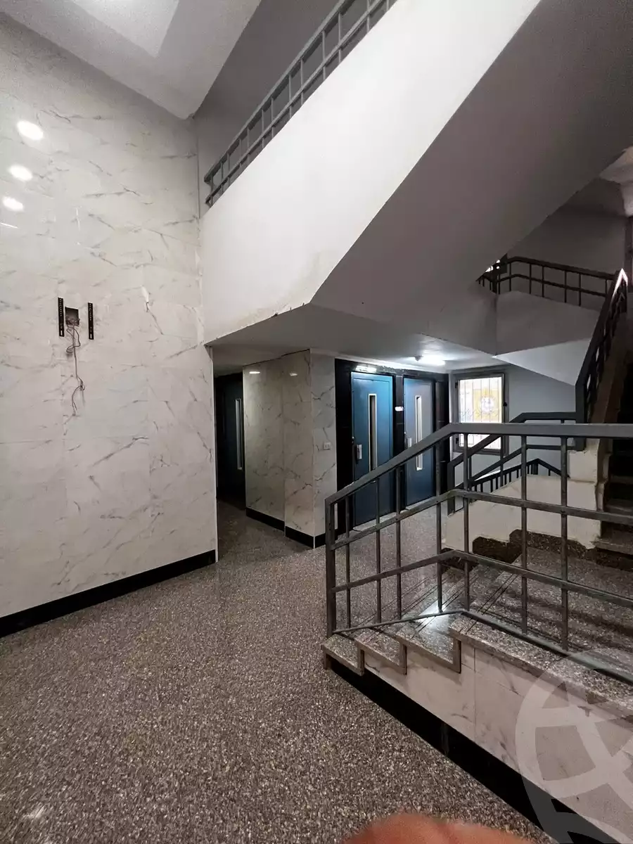 https://aqarmap.com.eg/en/listing/4120961-for-rent-silver-mall