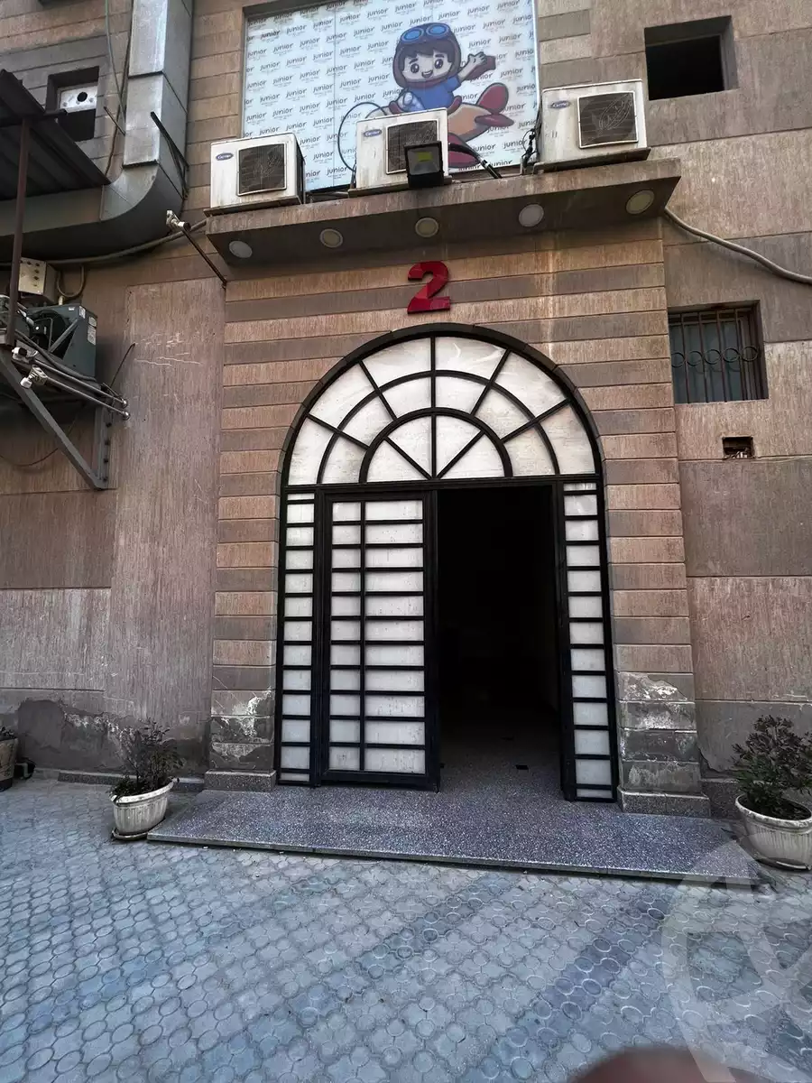 https://aqarmap.com.eg/en/listing/4120972-for-rent-silver-mall