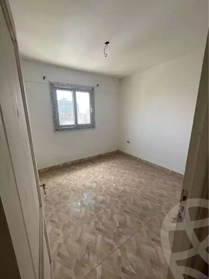 https://aqarmap.com.eg/en/listing/4121221-for-sale-alexandria-moharram-bey-erfan-st