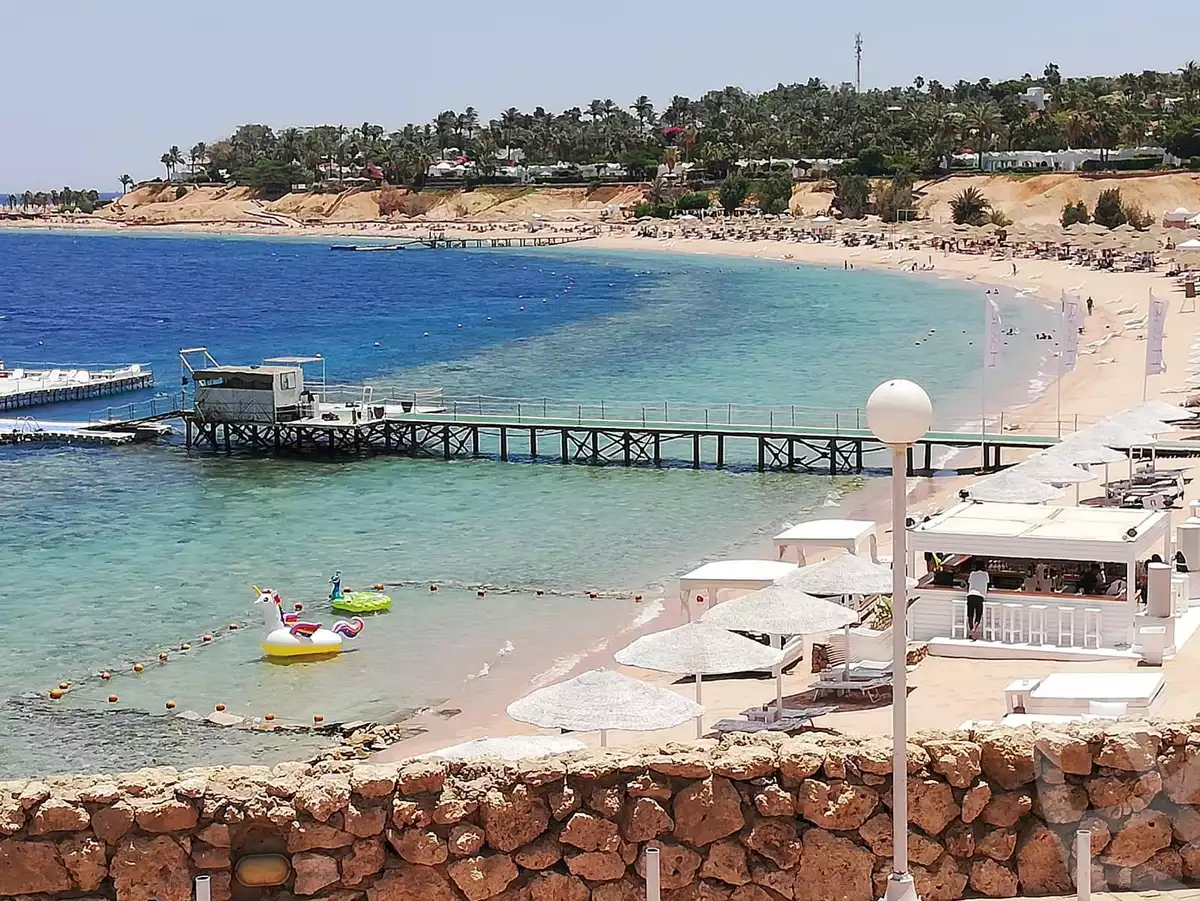 https://aqarmap.com.eg/ar/listing/4121800-for-rent-sharm-el-sheikh-resorts-domina-coral-bay-oasis