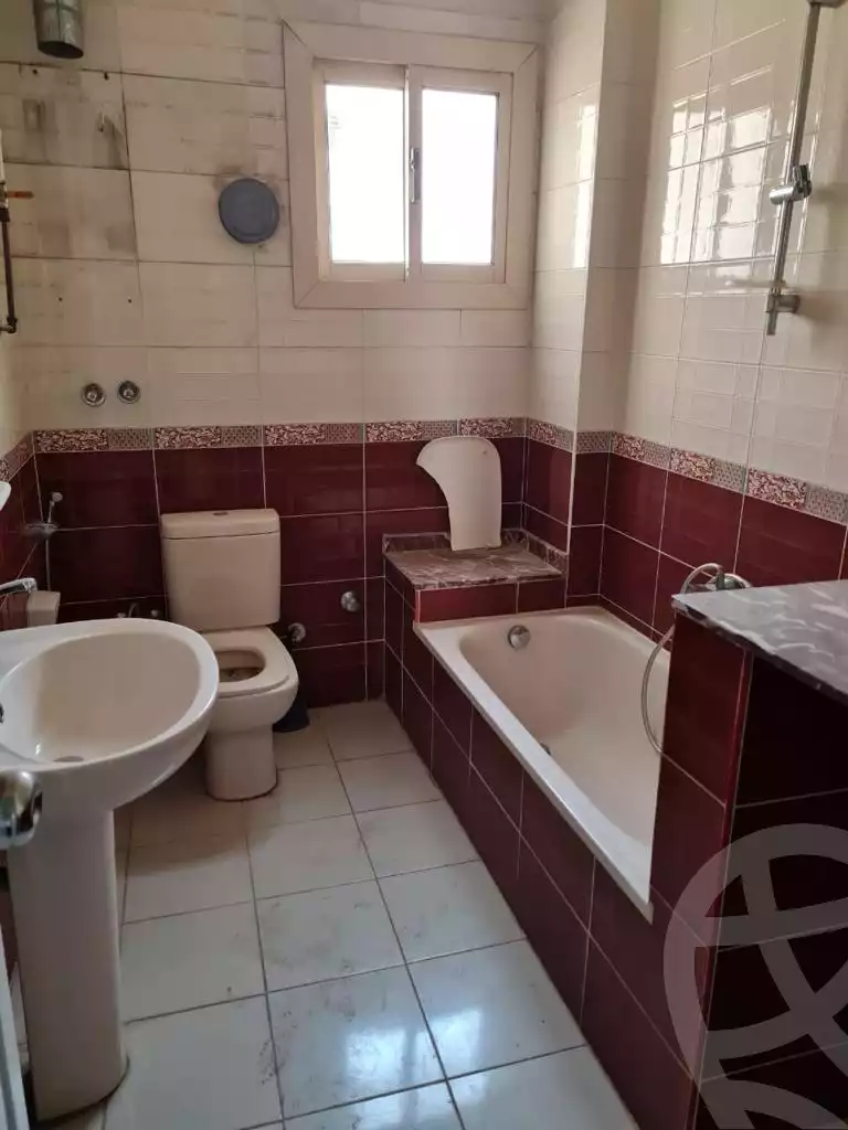 https://aqarmap.com.eg/ar/listing/4130929-for-rent-cairo-helwan-helwan