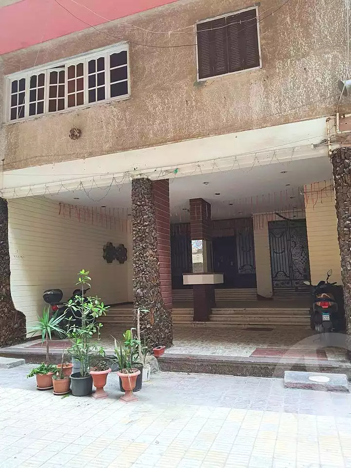https://aqarmap.com.eg/en/listing/4133884-for-rent-alexandria-ganaklis-shr-bw-qyr-tryq-lhry