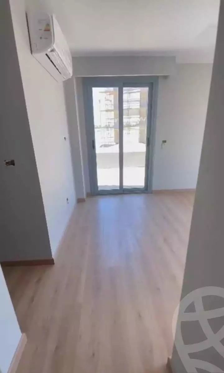 https://aqarmap.com.eg/en/listing/4139953-for-sale-cairo-el-sheikh-zayed-city-compounds-kmbwnd-fyldj-wyst-dr-llttwyr