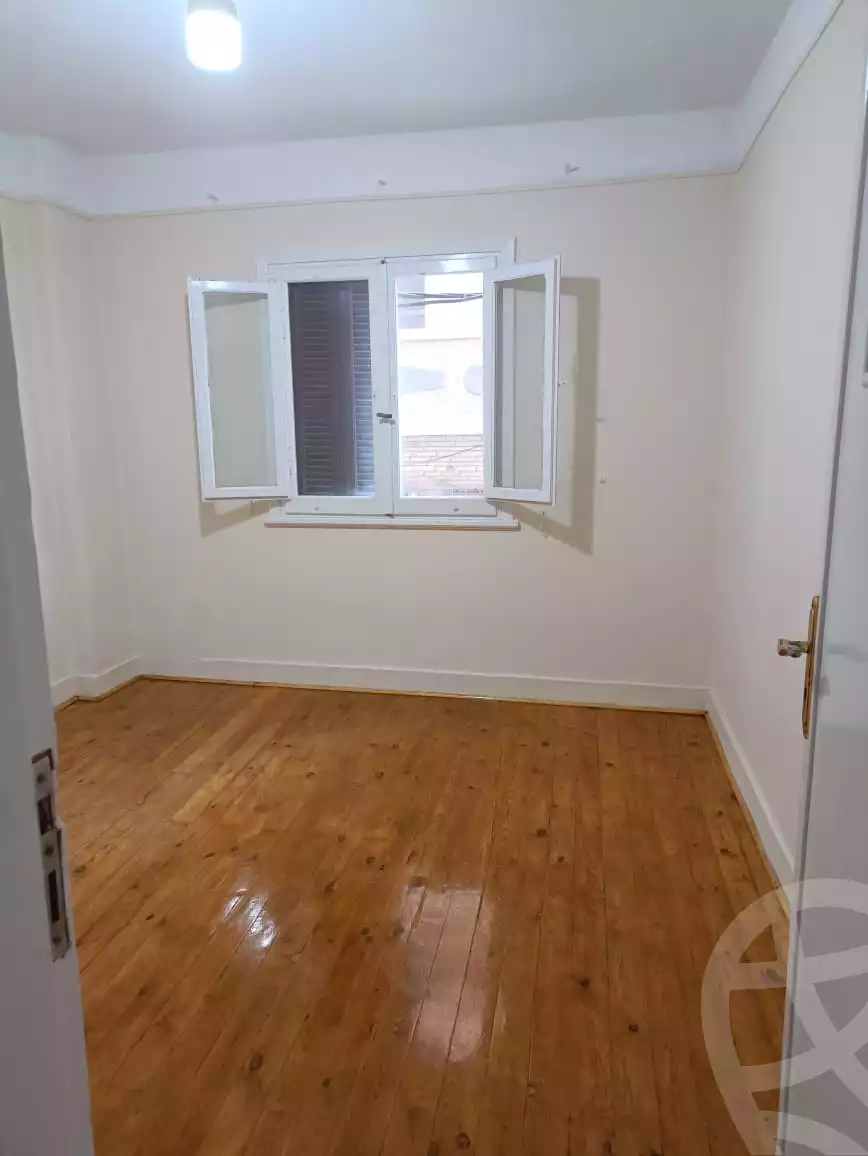 https://aqarmap.com.eg/en/listing/4141654-for-rent-alexandria-lauran-mohammed-al-eqbal-st