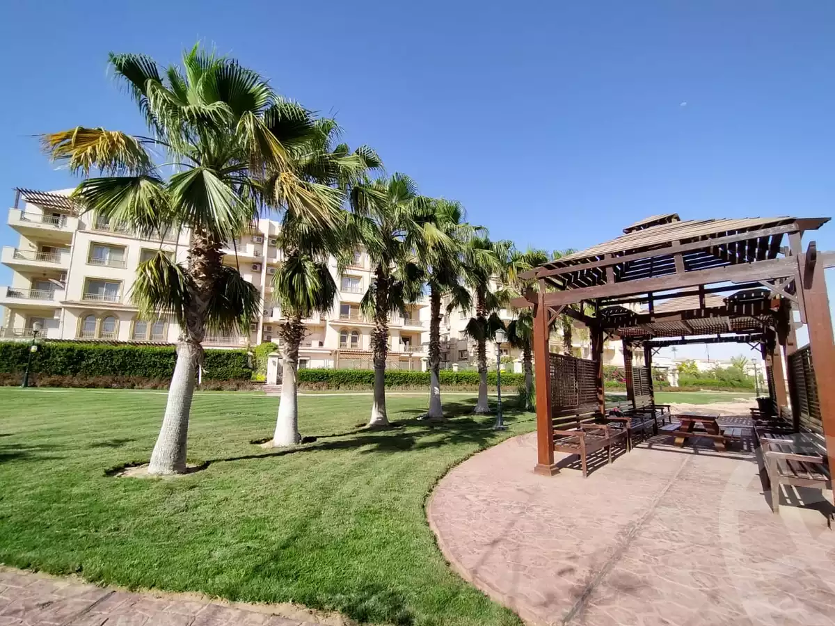 https://aqarmap.com.eg/en/listing/4142864-for-sale-cairo-el-sheikh-zayed-city-compounds-greens