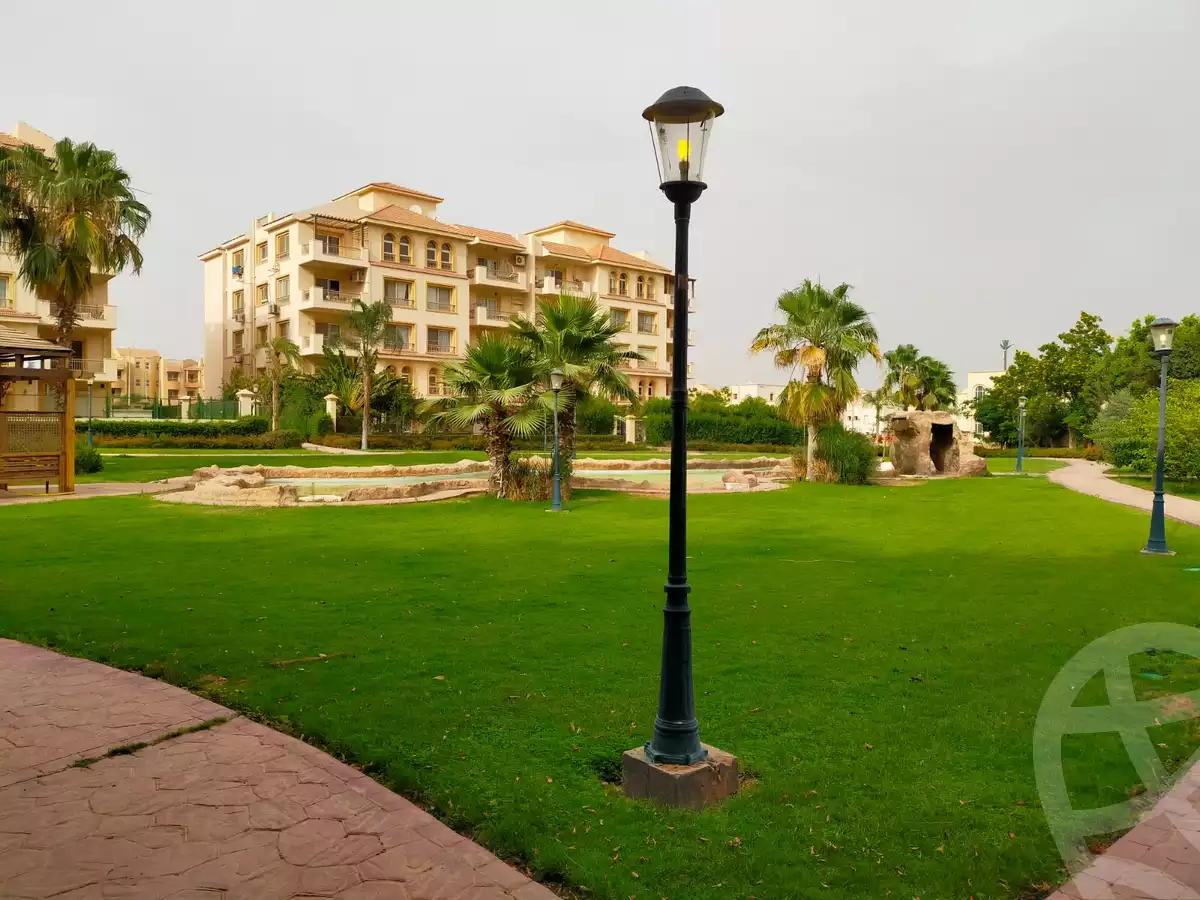 https://aqarmap.com.eg/en/listing/4142864-for-sale-cairo-el-sheikh-zayed-city-compounds-greens