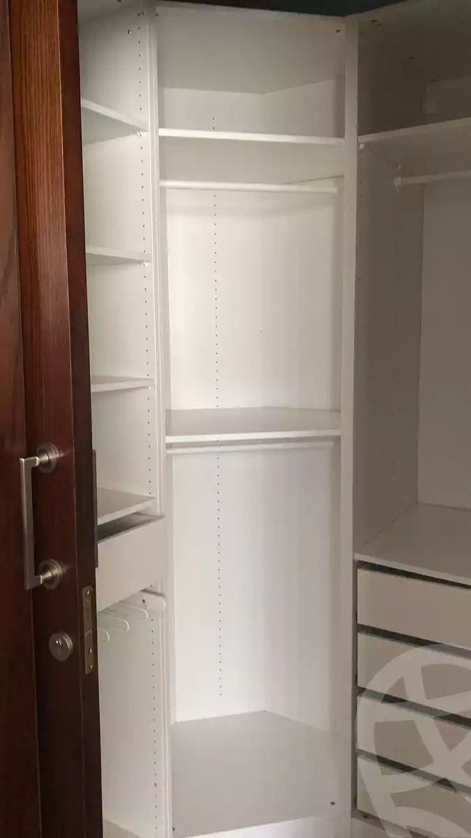https://aqarmap.com.eg/en/listing/4143226-for-rent-cairo-el-sheikh-zayed-city-compounds-kmbwnd-ljry-swdyk