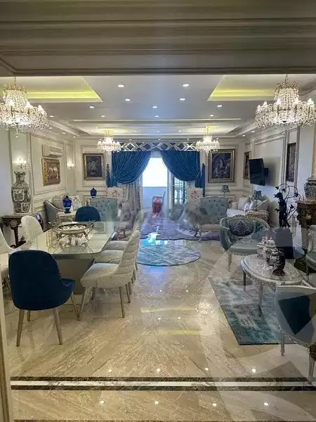 https://aqarmap.com.eg/en/listing/4148533-for-sale-alexandria-kafr-abdo-sant-square-st