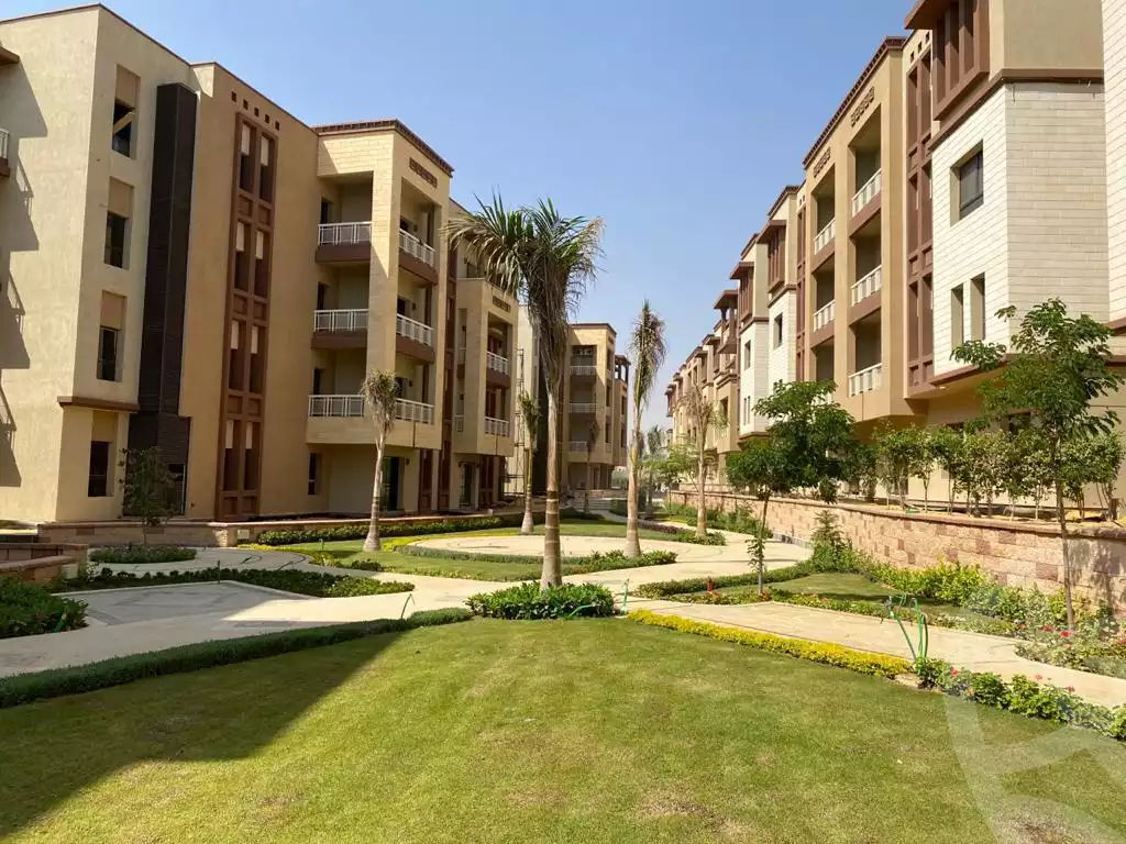 https://aqarmap.com.eg/en/listing/4155420-for-sale-cairo-6th-of-october-compound-green-5