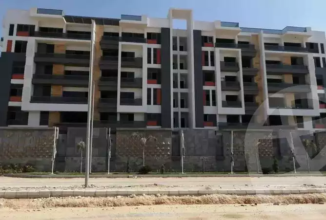 https://aqarmap.com.eg/ar/listing/4155453-for-sale-cairo-new-cairo-compounds-dh-ykwn-ryzdns-styl-hwm