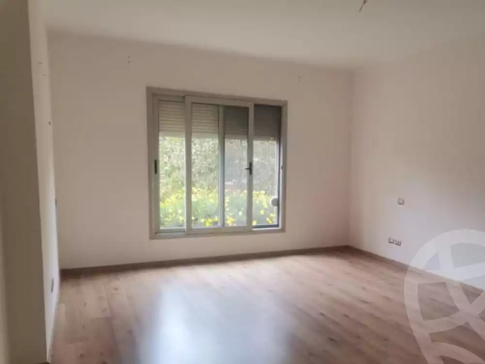 https://aqarmap.com.eg/en/listing/4157969-for-rent-cairo-6th-of-october-compound-palm-parks