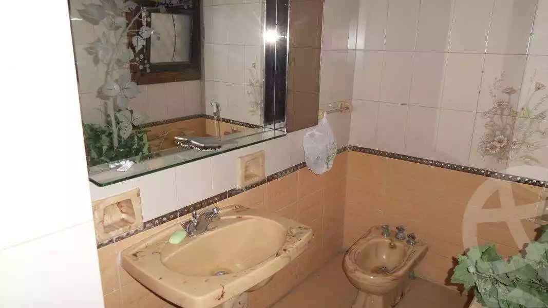 https://aqarmap.com.eg/ar/listing/4162198-for-sale-cairo-el-mohandesen-shareaa-ahmed-orabi
