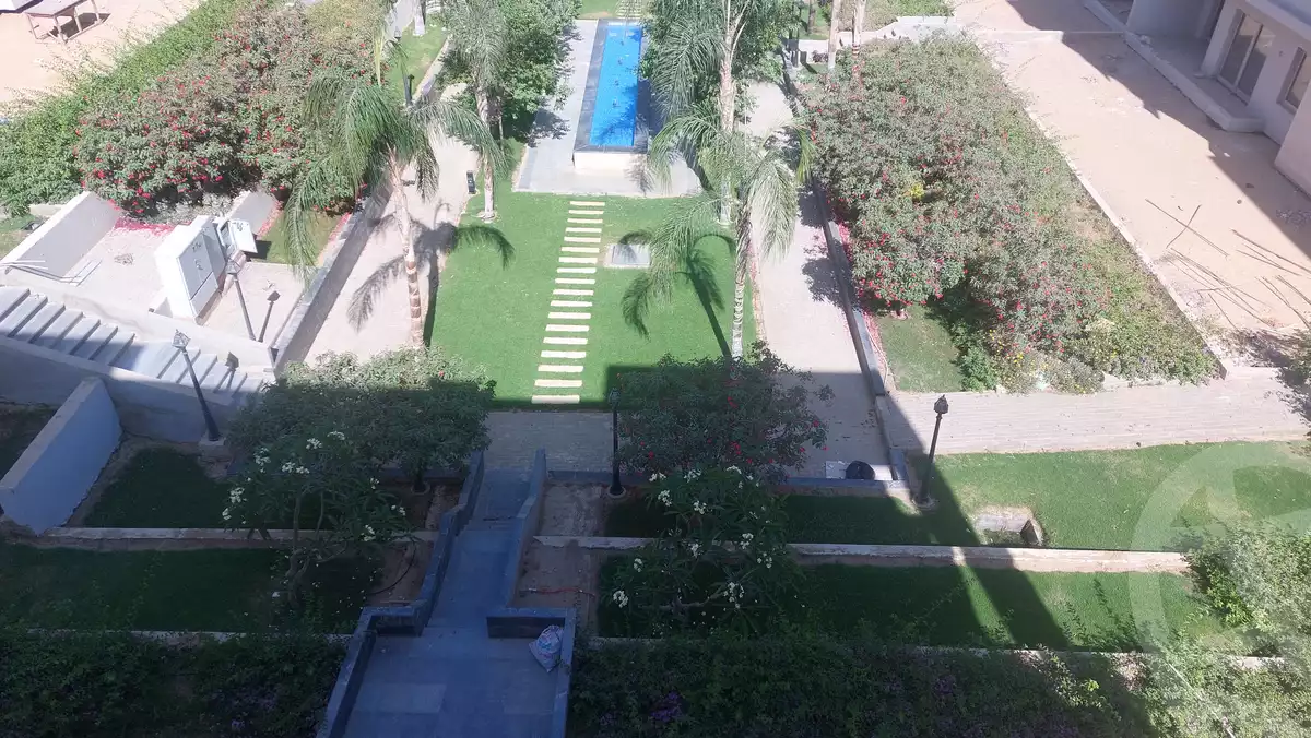 https://aqarmap.com.eg/ar/listing/4163569-for-sale-cairo-new-cairo-compounds-moon-valley