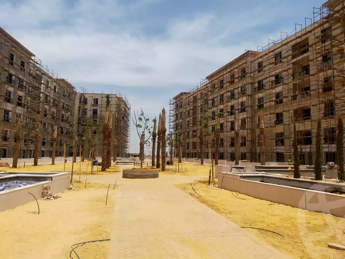 https://aqarmap.com.eg/en/listing/4164405-for-sale-cairo-el-sheikh-zayed-city-compounds-kmbwnd-fyldj-wyst-dr-llttwyr