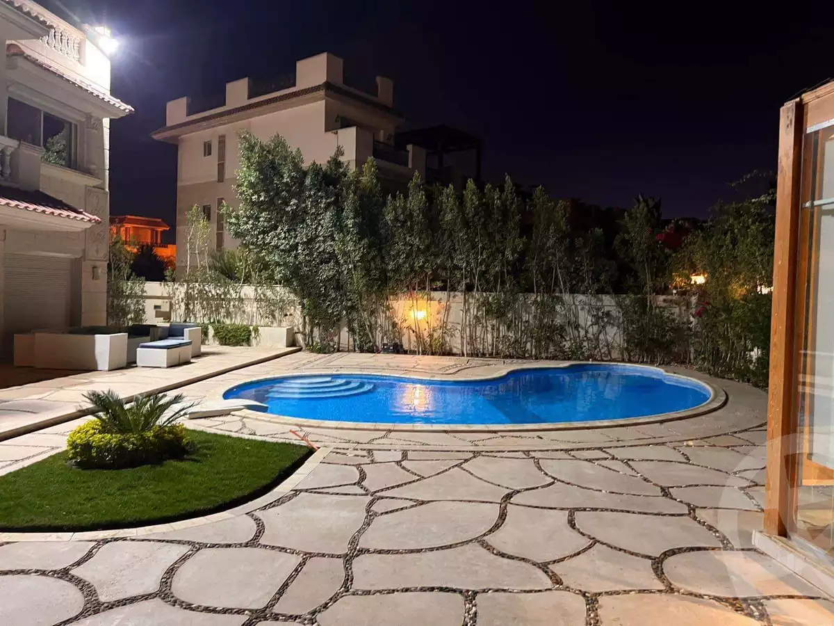 https://aqarmap.com.eg/ar/listing/4167035-for-sale-cairo-el-sheikh-zayed-city-compounds-in-sheikh-zayed-royal-city