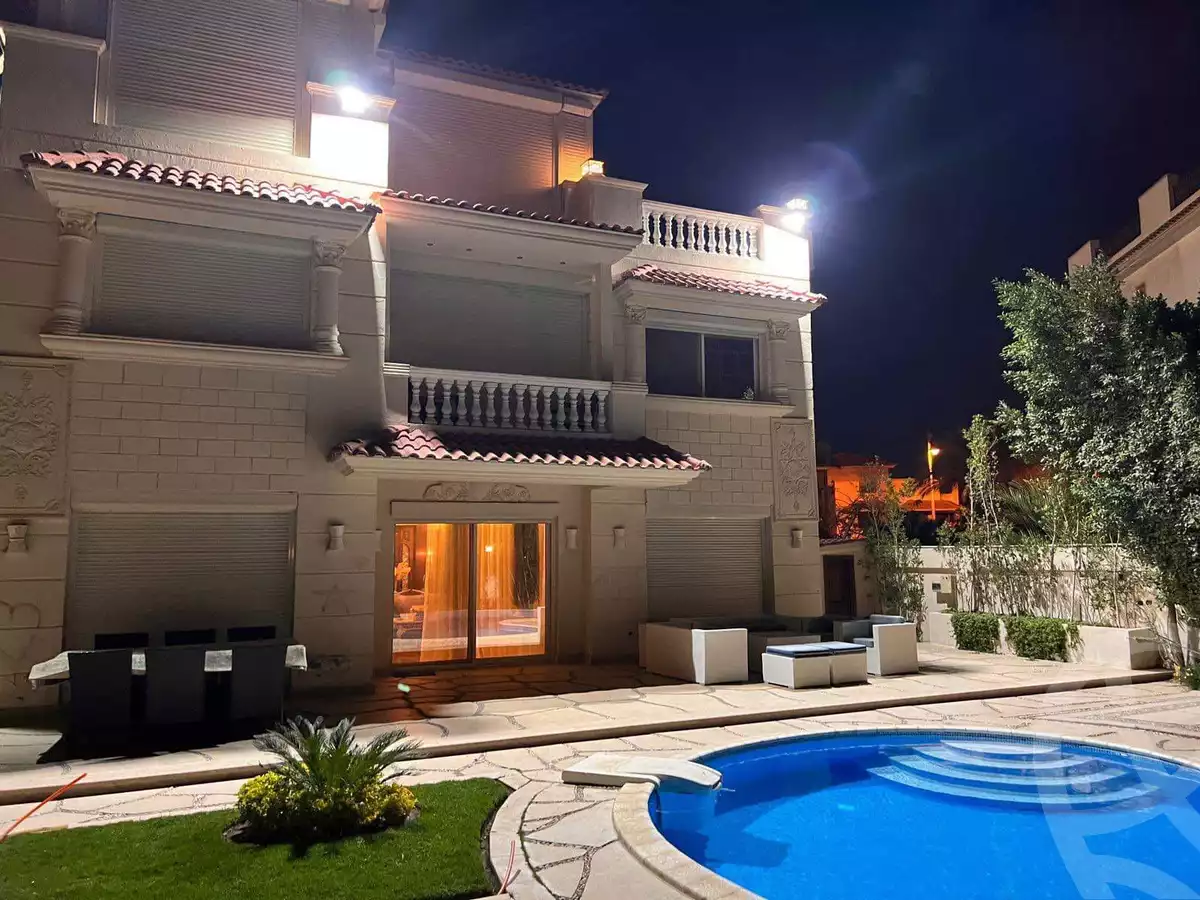 https://aqarmap.com.eg/ar/listing/4167035-for-sale-cairo-el-sheikh-zayed-city-compounds-in-sheikh-zayed-royal-city