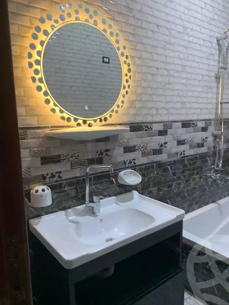 https://aqarmap.com.eg/ar/listing/4168346-for-rent-cairo-6th-of-october-compound-green-5