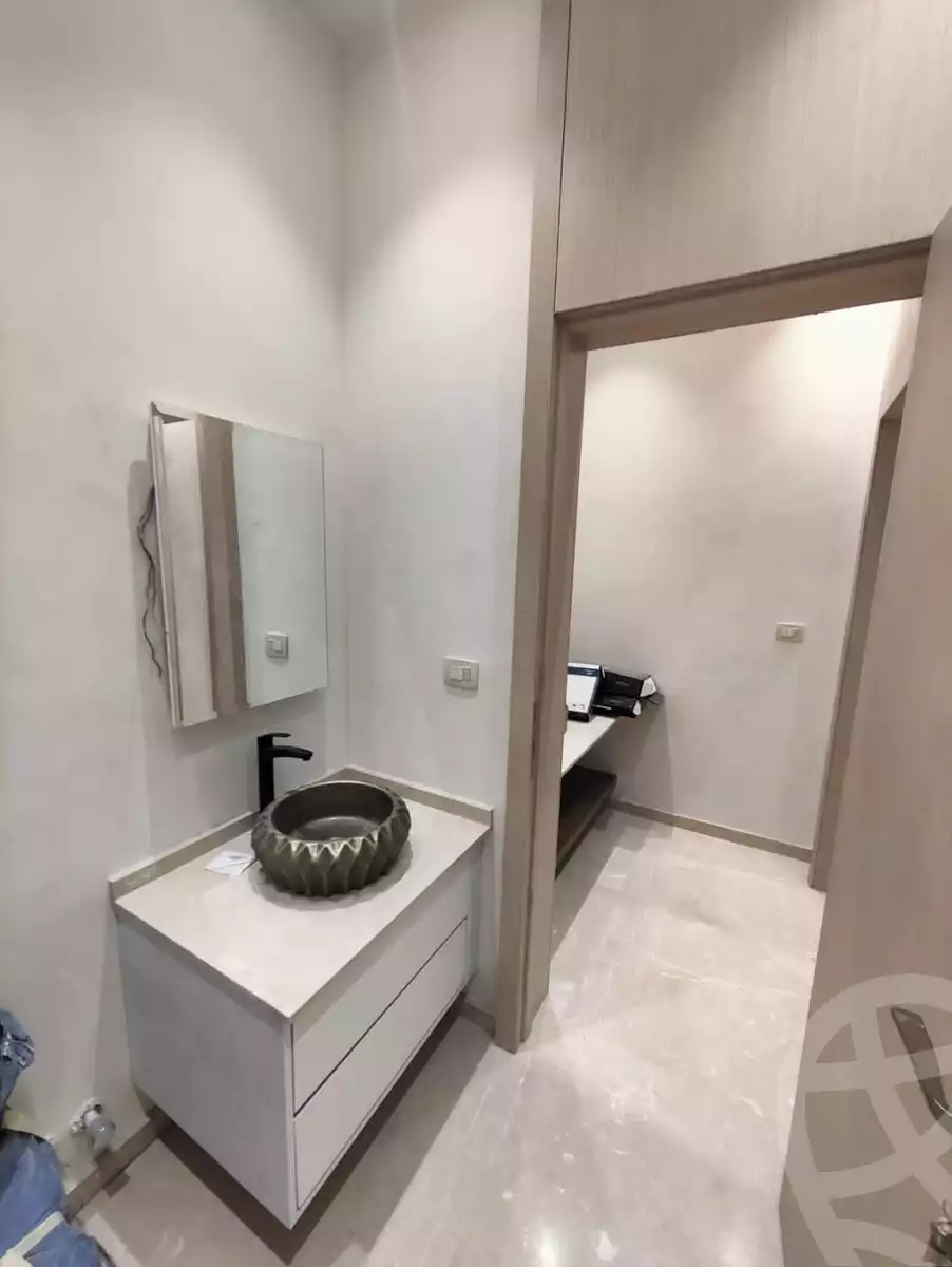 https://aqarmap.com.eg/en/listing/4166674-for-rent-crown-central-palm-hills