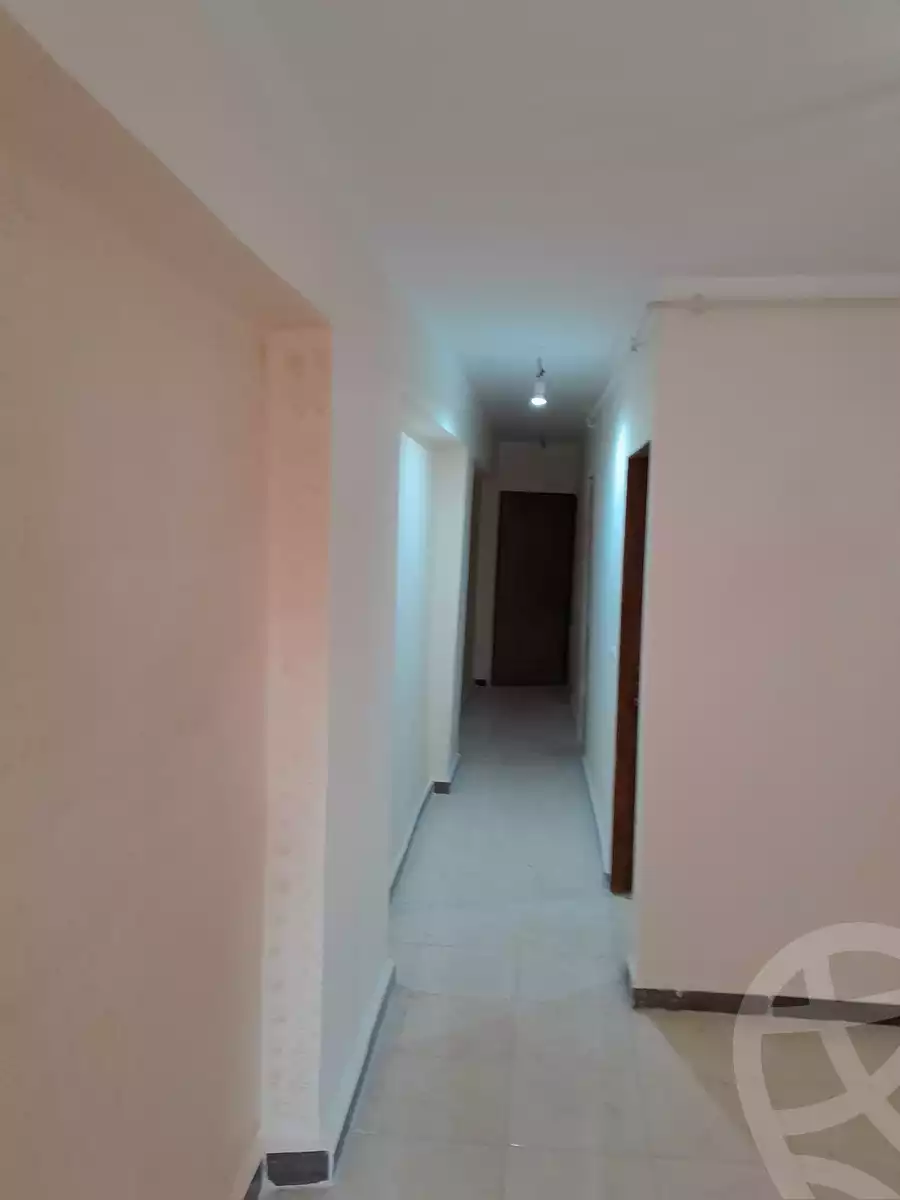 https://aqarmap.com.eg/ar/listing/4169617-for-sale-alexandria-moharram-bey-ali-al-askandarani-st