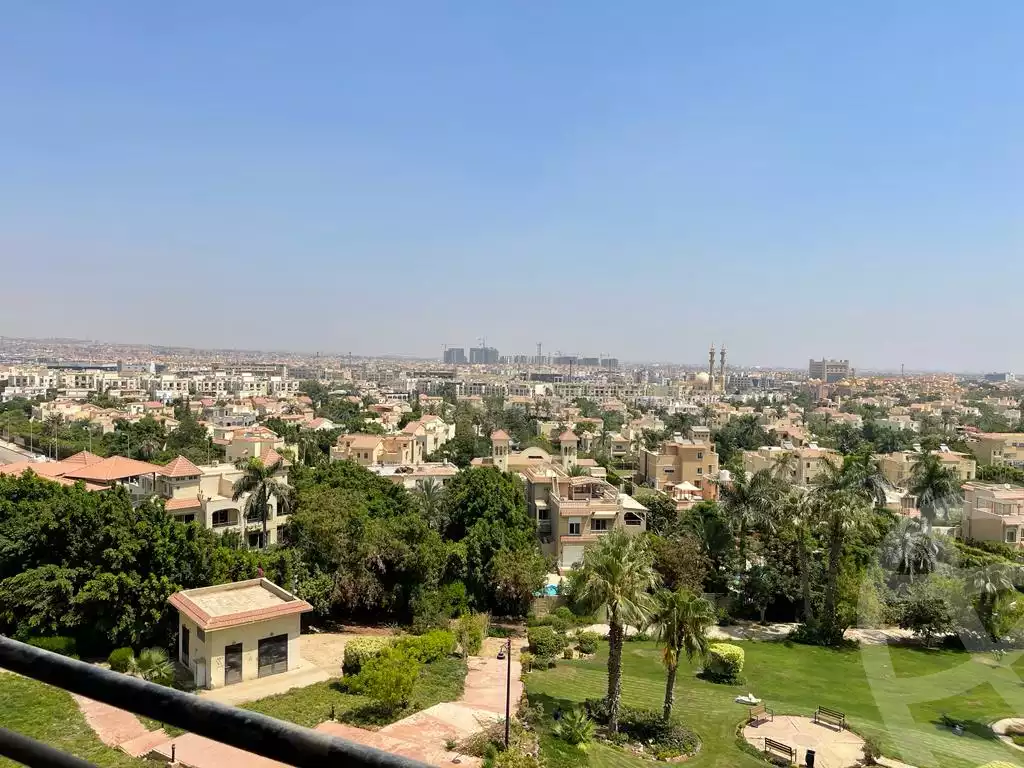 https://aqarmap.com.eg/ar/listing/4170233-for-sale-cairo-el-sheikh-zayed-city-compounds-in-sheikh-zayed-zayed-2000