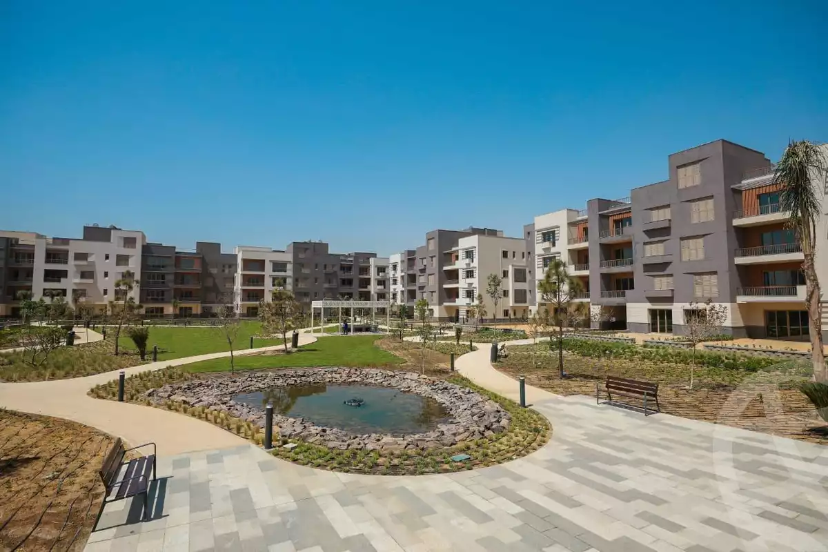 https://aqarmap.com.eg/ar/listing/4170991-for-rent-cairo-6th-of-october-compound-aeon