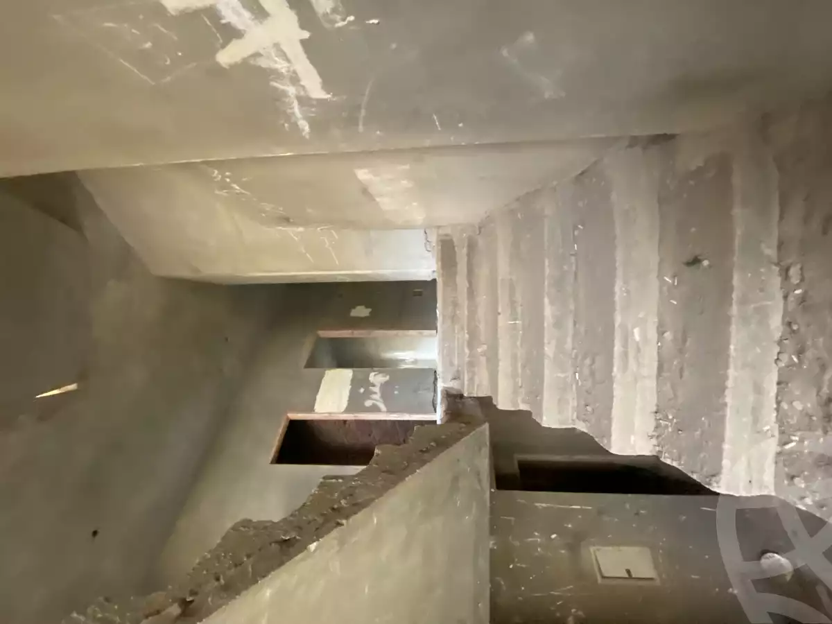 https://aqarmap.com.eg/en/listing/4177663-for-sale-cairo-new-cairo-compounds-zizinia-city
