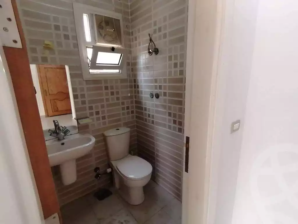 https://aqarmap.com.eg/en/listing/4177888-for-rent-cairo-el-sheikh-zayed-city-el-hay-elthamen-area-3