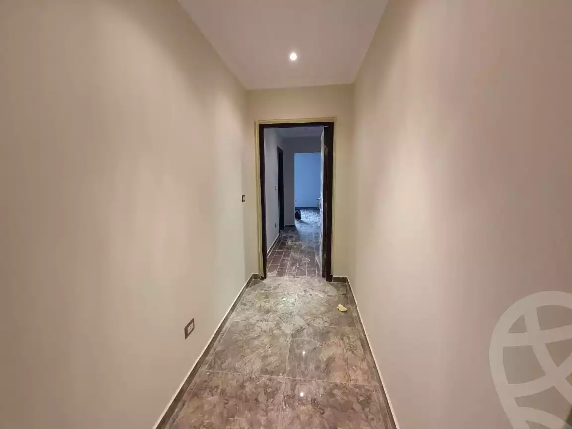 https://aqarmap.com.eg/ar/listing/4181213-for-rent-cairo-new-cairo-compounds-moon-valley