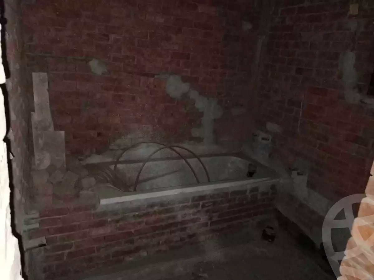 https://aqarmap.com.eg/ar/listing/4181327-for-sale-cairo-el-maadi-kornish-el-maadi-al-gesr-al-barani-st