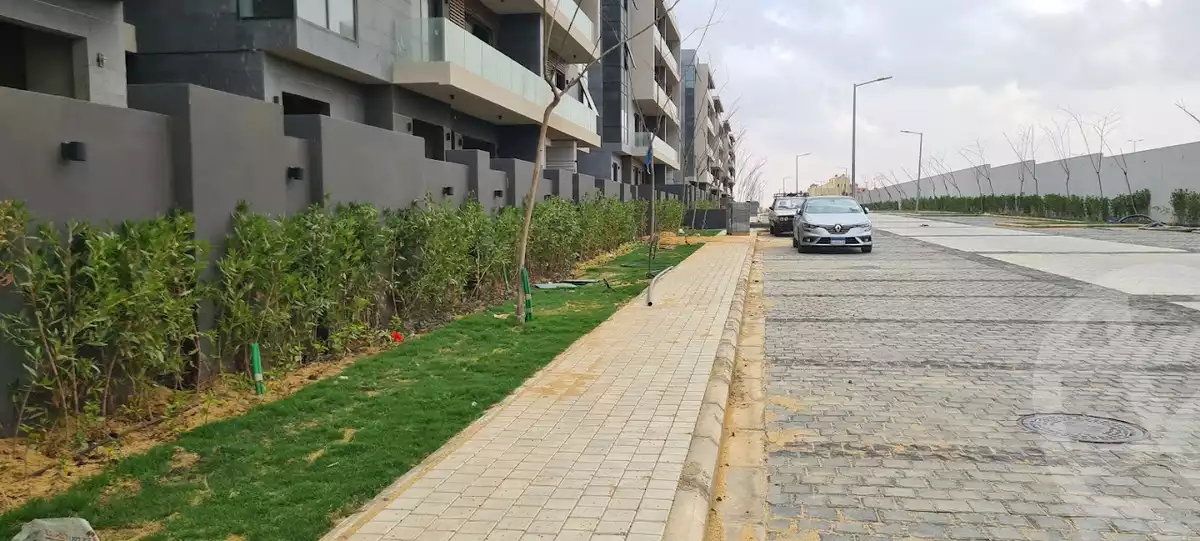 https://aqarmap.com.eg/en/listing/4182743-for-sale-cairo-new-cairo-compounds-el-patio-oro