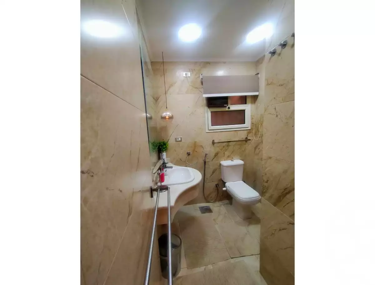 https://aqarmap.com.eg/en/listing/4188859-for-sale-cairo-el-sheikh-zayed-city-compounds-greens