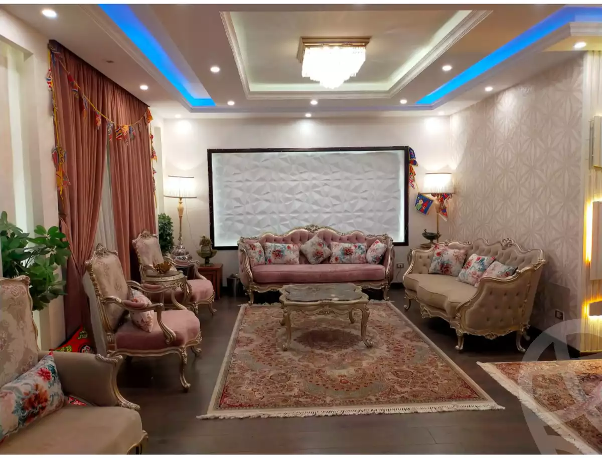 https://aqarmap.com.eg/en/listing/4188859-for-sale-cairo-el-sheikh-zayed-city-compounds-greens