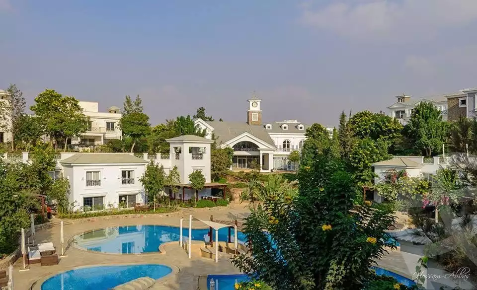 https://aqarmap.com.eg/ar/listing/4189315-for-sale-cairo-new-cairo-compounds-mountain-view-1