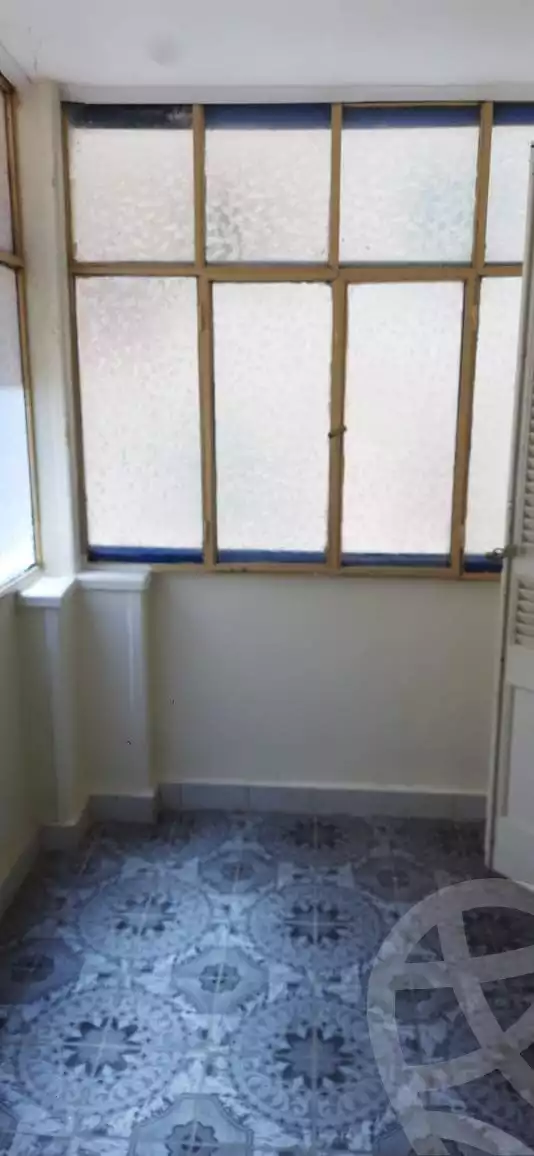 https://aqarmap.com.eg/en/listing/4197582-for-sale-alexandria-lauran-shr-srhnk