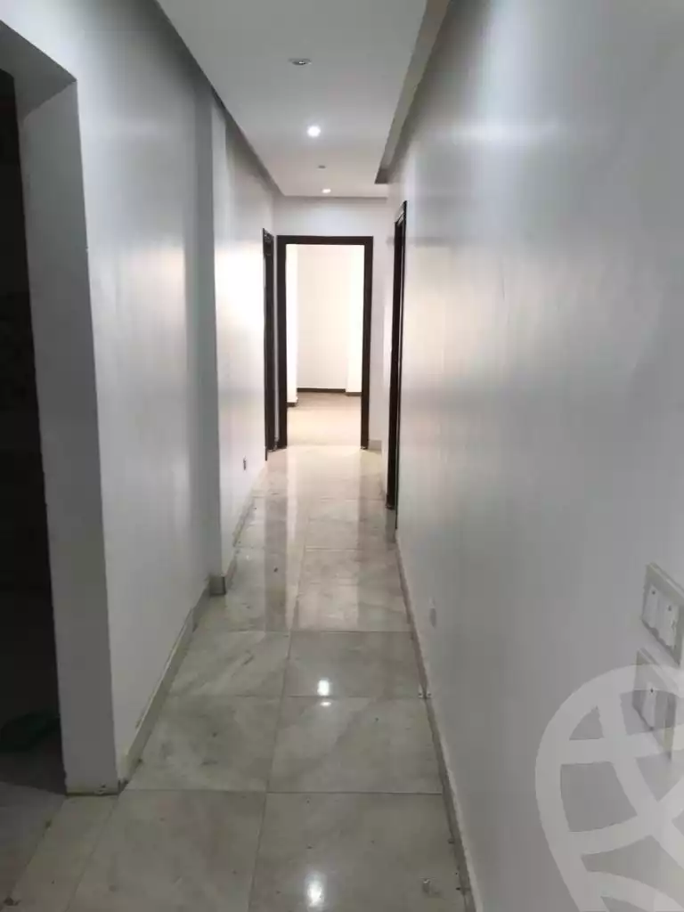 https://aqarmap.com.eg/en/listing/4199836-for-rent-cairo-new-cairo-compounds-the-square