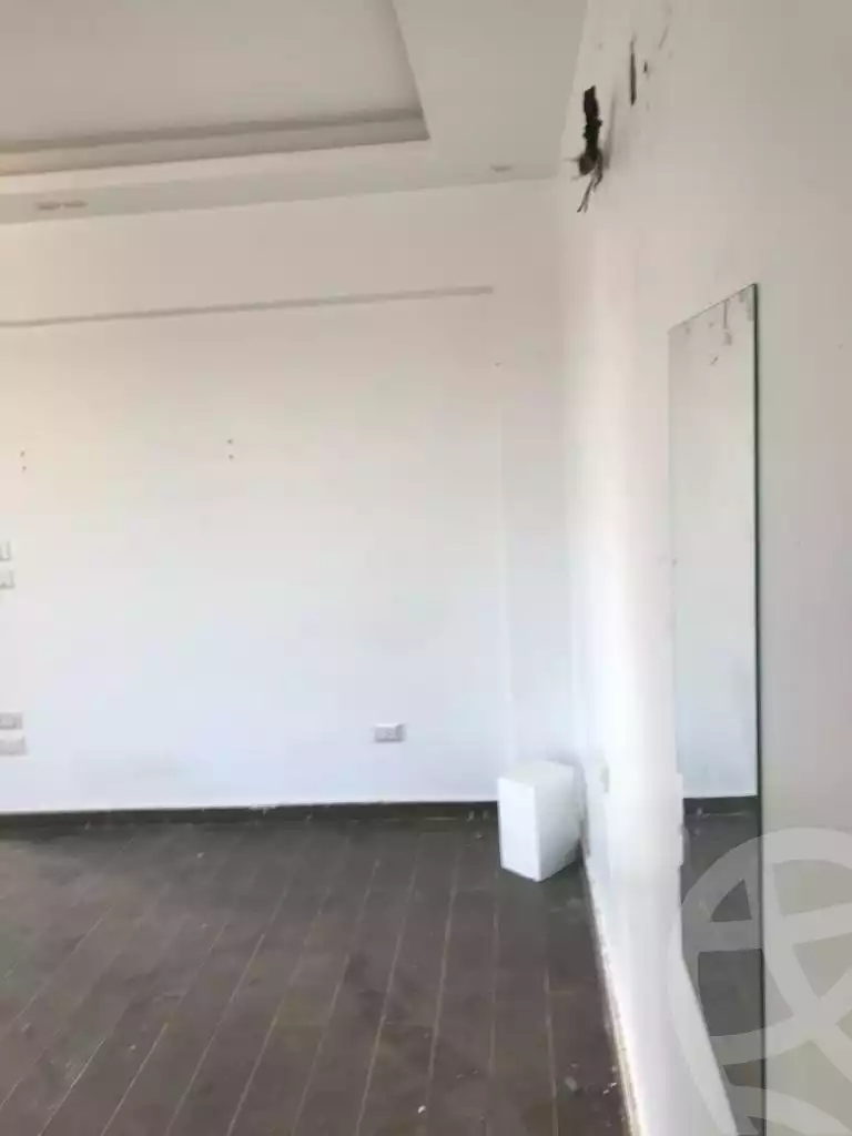 https://aqarmap.com.eg/en/listing/4199836-for-rent-cairo-new-cairo-compounds-the-square