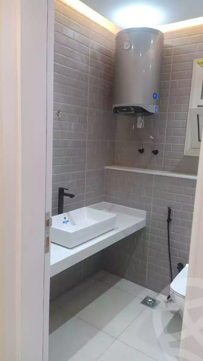 https://aqarmap.com.eg/en/listing/4200220-for-rent-cairo-new-cairo-compounds-mwntn-fyw-y-syty