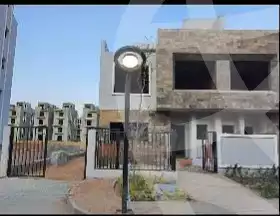 https://aqarmap.com.eg/en/listing/4201175-for-sale-cairo-6th-of-october-compound-sun-capital