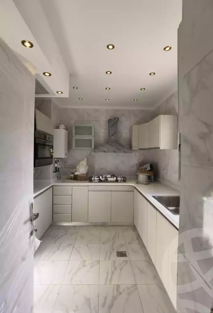 https://aqarmap.com.eg/ar/listing/4207762-for-rent-cairo-6th-of-october-compound-woodville