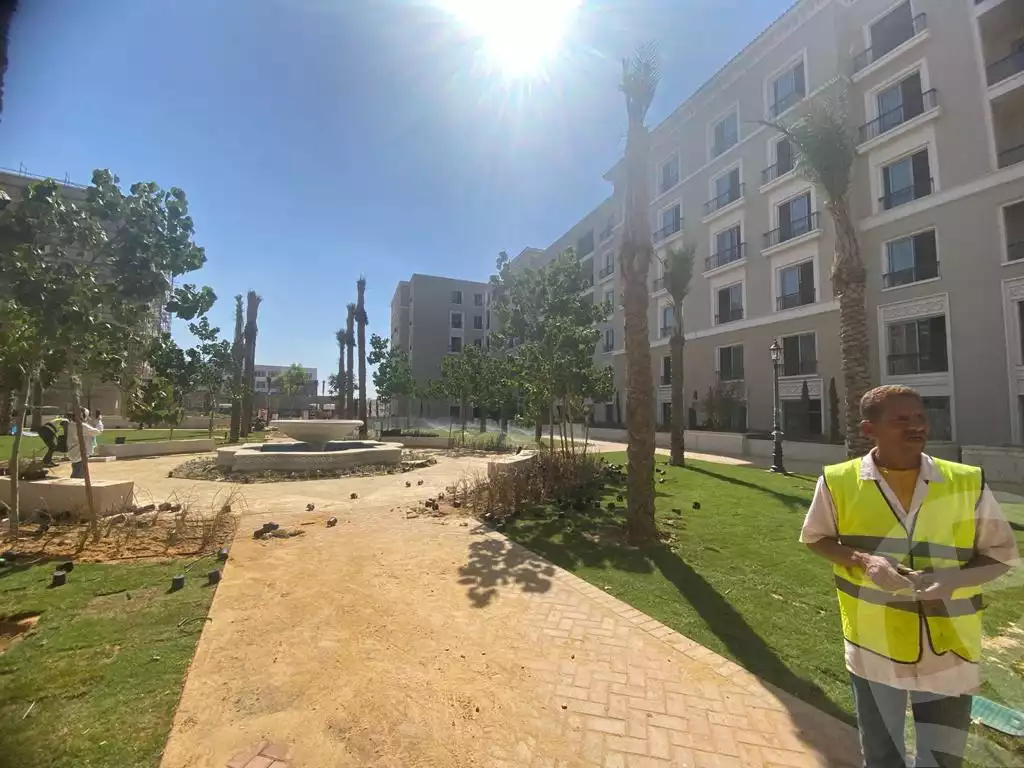 https://aqarmap.com.eg/en/listing/4210049-for-sale-cairo-el-sheikh-zayed-city-compounds-kmbwnd-fyldj-wyst-dr-llttwyr
