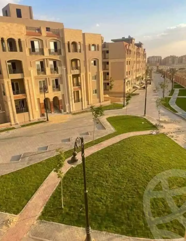 https://aqarmap.com.eg/en/listing/4215246-for-sale-cairo-new-cairo-compounds-rock-vera