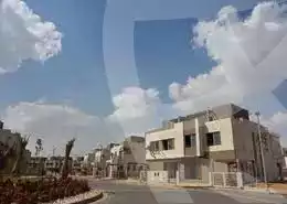 https://aqarmap.com.eg/en/listing/4216575-for-sale-cairo-6th-of-october-compounds-blm-fyl