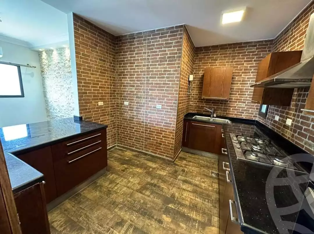 https://aqarmap.com.eg/en/listing/4219206-for-sale-cairo-el-sheikh-zayed-city-compounds-in-sheikh-zayed-the-courtyard