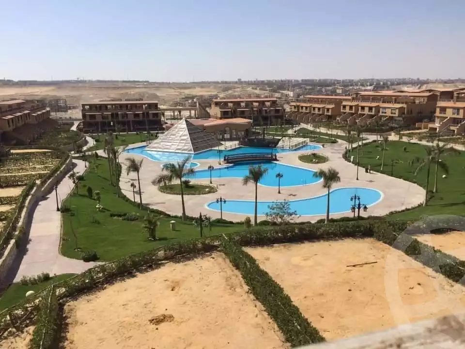 https://aqarmap.com.eg/en/listing/4220443-for-sale-cairo-el-sheikh-zayed-city-compounds-in-sheikh-zayed-pyramids-walk